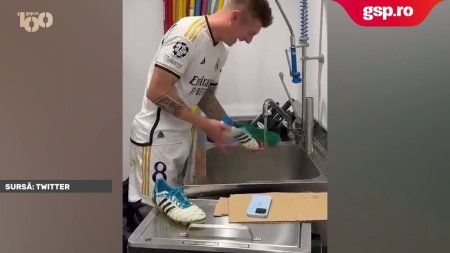 Toni Kroos isi spala ghetele singur