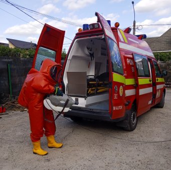 Conducta de gaz avariata in Mihaesti, judetul Valcea. 50 de persoane din 20 de gospodarii au fost evacuate