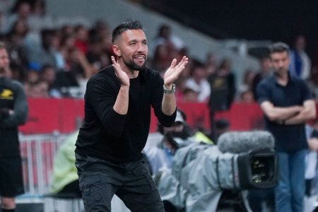 Ocazie spulberata pentru Cristi Chivu. Francesco Farioli a batut palma cu <span style='background:#EDF514'>AJAX AMSTERDAM</span>