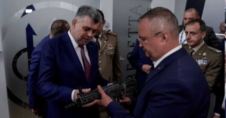 Ciolacu si Ciuca, cu arma in mana la expozitia Black Sea Defense and Aerospace
