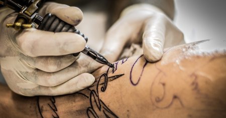 Norme noi in salonele de tatuaje si piercing: tatuajele interzise minorilor. Ce s-a schimbat