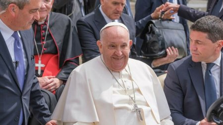 Papa Francisc a recunoscut un miracol ce va duce la canonizarea unui tanar italian, supranumit 