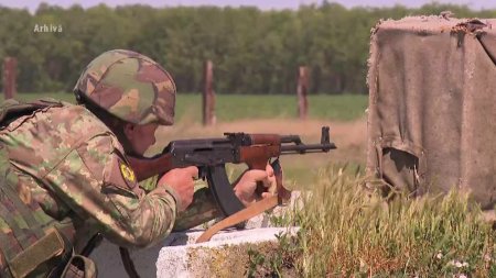 Armata Romana isi schimba armele dupa 70 de ani de utilizare. Nu va putea opera cu o arma facuta dupa vechile standarde