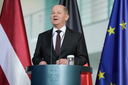 Uniunea Europeana are nevoie de o colaborare militara mai stransa, transmite Olaf Scholz