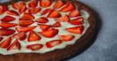 Tarta de capsuni, o adevarata <span style='background:#EDF514'>DELICATESA</span>. Se prepara rapid si cu doar cateva ingrediente