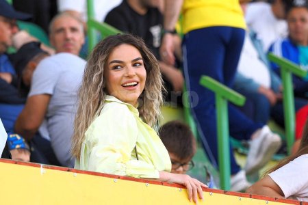 Regina Pitestiului si-a facut aparitia la decisivul pentru Superliga » Sotul, fost campion al Romaniei, s-a facut antrenor