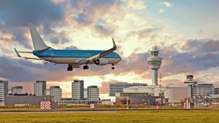 Tarile de Jos vor interzice zborurile de noapte pe aeroportul Schiphol. Care este motivul