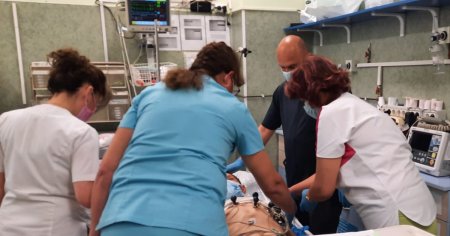 Tanar in coma dupa ce ar fi fost victima unui accident de munca. Copilul meu e sub aparate si cu <span style='background:#EDF514'>CANDELA</span> sub pat