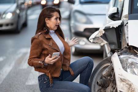 Greselile inconstiente pe care le fac soferii in trafic. De ce au loc tot mai multe <span style='background:#EDF514'>ACCIDENTE RUT</span>iere grave