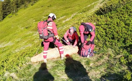 Un ucrainean ratacit in muntii Maramuresului, gasit extenuat de salvamontisti dupa trei zile