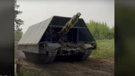 Hambarul Blindat: solutia ruseasca de protectie a tancurilor starneste rasul si mila