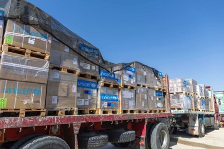 Surse: peste 100 de camioane cu ajutor umanitar au ajuns luni in Gaza