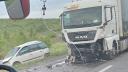 Accident grav cu patru persoane decedate pe DN 1, in Bihor, dupa ce o masina s-a izbit violent de un TIR