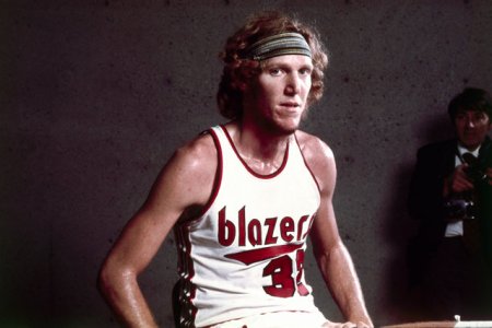 Bill Walton, membru al NBA Hall of <span style='background:#EDF514'>FAME</span>, a murit la 71 de ani