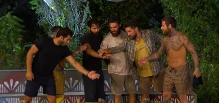 Scandal la Survivor All Stars inainte de marea finala. Incepe sa fie din ce in ce mai agresiv. Esti o gluma proasta. E golan