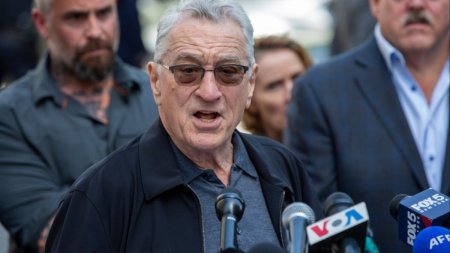 Robert De Niro, in scandal cu fanii lui Trump: Sunteti <span style='background:#EDF514'>GANGSTER</span>i! | Tabara lui Trump: Esti expirat, un gunoi