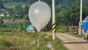 Coreea de Nord trimite la vecinii din Sud baloane cu gunoi si excremente. Mesajul transmis de oamenii lui <span style='background:#EDF514'>KIM JONG UN</span>