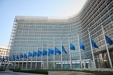 CCE: Comisia Europeana sa investeasca mai mult in AI