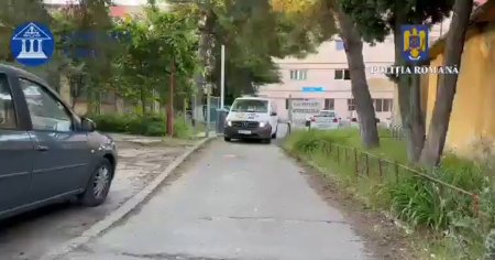 Doi medici stomatologi din Vest sunt anchetati pentru ca au inselat Casa de Asigurari cu lucrari fictive VIDEO