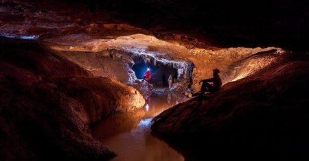 Pestera care ascunde cel mai mare labirint subteran din Romania. Ce fenomen se petrece aici