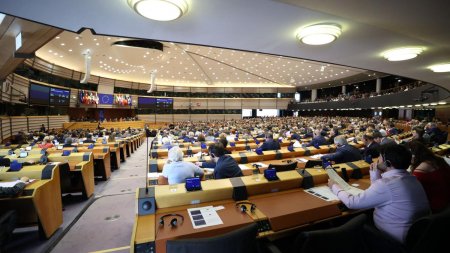 Perchezitii la Parlamentul European din cauza unor suspiciuni privind influenta ruseasca