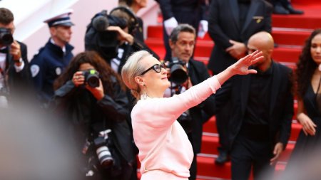 Festivalul de la Cannes, prin ochii unui roman: fotograful Cristian Radu Nema. Glamour si stralucire pe covorul rosu, munca pe branci in culise