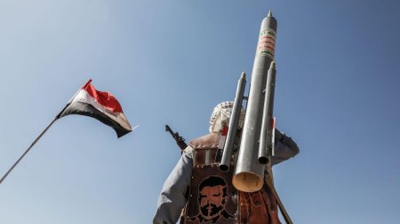 Houthi revendica atacuri asupra mai multor nave din trei mari diferite