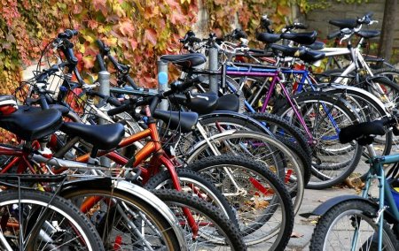 Jaful bicicletelor de lux: o poveste romaneasca pe teritoriu francez