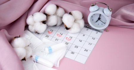 Menstruatia apare la varste mai mici, conform unui studiu. Ce inseamna acest lucru pentru sanatate