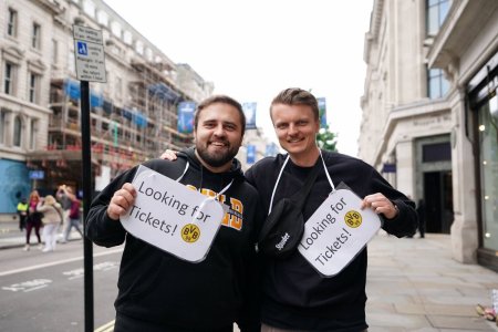 Echipa GSP a ajuns la Londra, pentru marea finala de pe Wembley » Preturile efectiv au explodat! Cu cat se vinde un bilet pe piata neagra, la Dortmund - Real Madrid