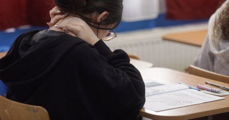 Mai multi bani pentru profesorii care scaneaza lucrarile la examenele din aceasta vara. Cat primesc in plus