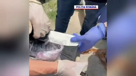 Cocaina de peste un milion de euro, dezgropata din curtea unei case din Giurgiu. Era vanduta in Bucuresti