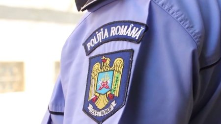 Un tanar politist din Satu Mare, in varsta de 25 de ani, vrea sa iasa la pensie, dupa doar 5 ani de activitate. A fost prins drogat la volan in urma cu un an