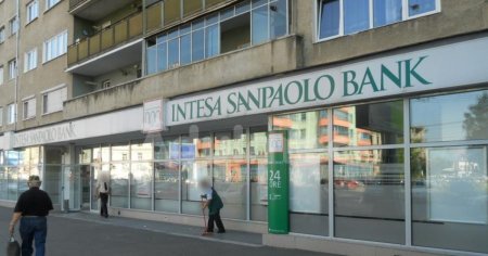 Intesa Sanpaolo a finalizat achizitia grupului romanesc First Bank