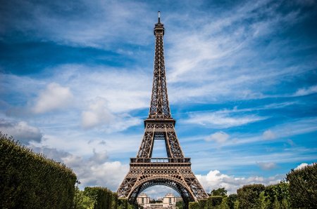 Veste proasta pentru turisti. Preturile de acces in <span style='background:#EDF514'>TURNUL EIFFEL</span> cresc semnificativ