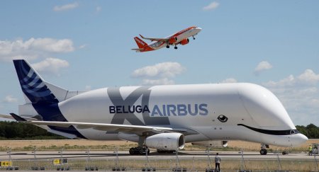 <span style='background:#EDF514'>AIRBUS</span> Beluga, cel mai ciudat avion din lume, va avea propria companie aeriana. Imagini cu aeronava balena