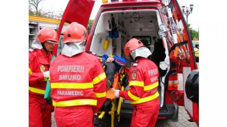 Autobuz implicat intr-un accident la Maramures. Mai multe persoane au ajuns la spital