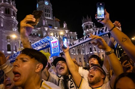 Fiesta la Madrid dupa ce Real a cucerit pentru a 15-a oara trofeul Ligii Campionilor. VIDEO