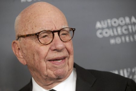Rupert Murdoch s-a casatorit pentru a cincea oara. Mireasa e mai tanara cu 26 de ani si a fost <span style='background:#EDF514'>SOACRA</span> lui Roman Abramovici