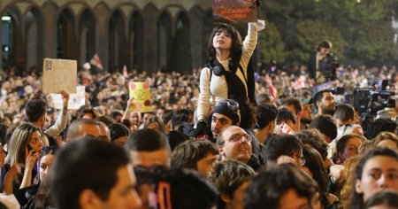 Concert de protest in Georgia: Mii de oameni adunati la Tbilisi impotriva legii 