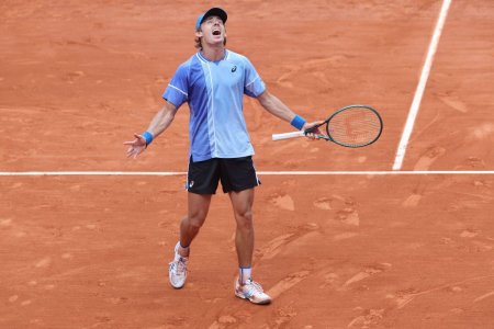 Surpriza mare la Roland Garros » L-a eliminat pe Daniil Medvedev, dupa gestul superb facut pentru un fan