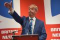 Nigel Farage, <span style='background:#EDF514'>PROMOTOR</span>ul Brexitului, va candida la alegerile din Marea Britanie