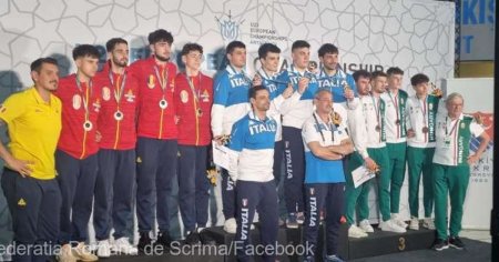 Echipa masculina de sabie a Romaniei, medaliata cu argint la Europenele U23
