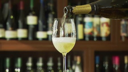 Fenomen ingrijorator in Romania: 6 din 10 liceeni au baut alcool de cel putin doua ori in ultimele 30 de zile