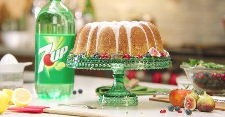 Cel mai delicios tort 7Up. Pufos, savuros si cu gust acrisor de lamaie, este desertul ideal pentru zilele de vara