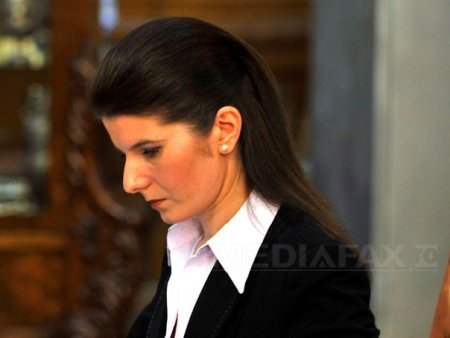 Monica Iacob-<span style='background:#EDF514'>RIDZI</span> a fost reabilitata de Inalta Curte de Casatie si Justitie
