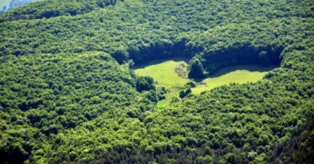 Unde se afla Poiana Inimii, coltul de rai din Romania. Locul spectaculos unde trebuie sa ajungi macar o data in viata