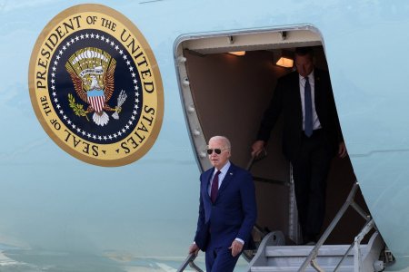 Joe Biden a sosit in Franta pentru <span style='background:#EDF514'>COMEMORARE</span>a Debarcarii din Normandia si prima sa vizita oficiala. Cinci zile de ceremonii si intrevederi