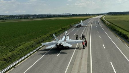 Avioane militare au aterizat pe o autostrada dintr-un stat european. Momentul a fost transmis LIVE