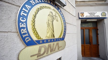 Un functionar ANAF din Ploiesti a fost retinut de procurorii DNA pentru trafic de influenta